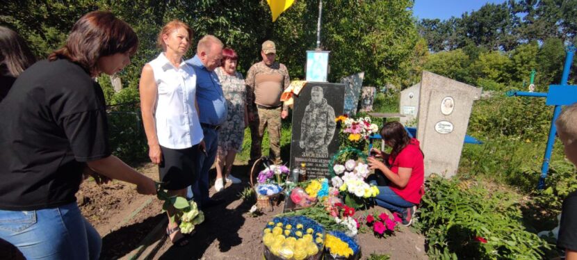 Сьогодні минають роковини загибелі Захисника України,  жителя села Голикове – Засядька Миколи Олександровича, 2001  року народження.